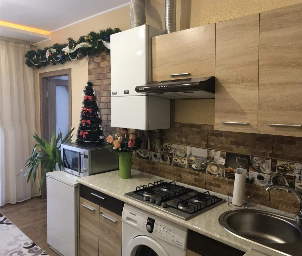 Apartment On Tatarska Street Kamjanets-Podilsky Buitenkant foto